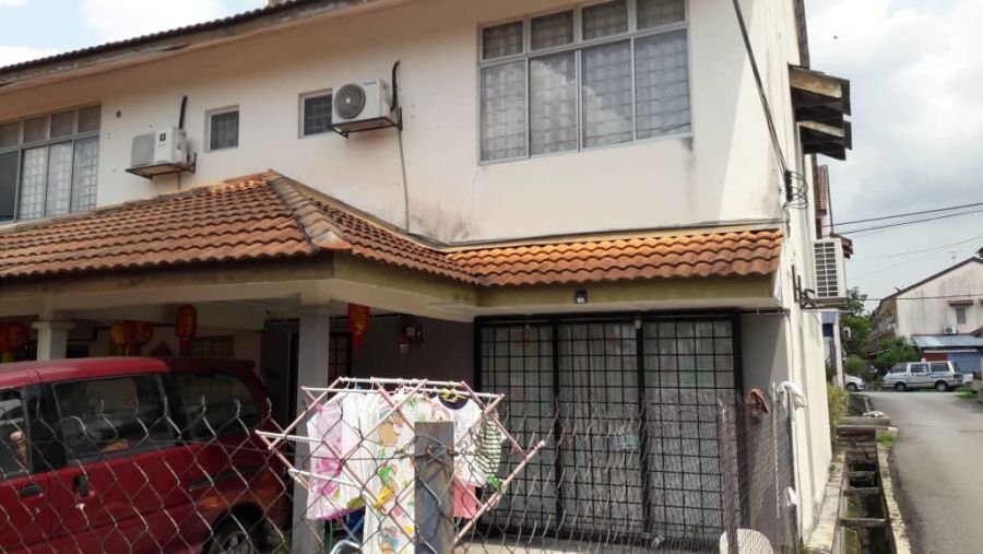 Bandar Mahkota Cheras Freehold End Lot Double Storey House