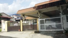 Taman Berkeley 2sty Corner House Klang Selangor House For Sale In Selangor Dot Property