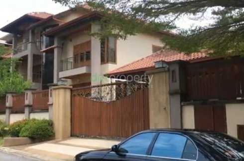 Three Storey Bungalow For Sale In Kota Damansara House For Sale In Kuala Lumpur Dot Property
